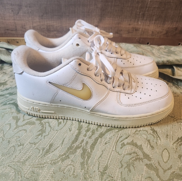 Air Force 1 Pale Vanilla size 8.5 - Picture 4 of 6